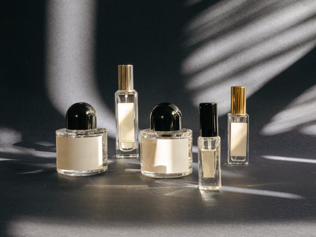 Parfum kopen zonder veel geld uit te geven: wat je moet weten